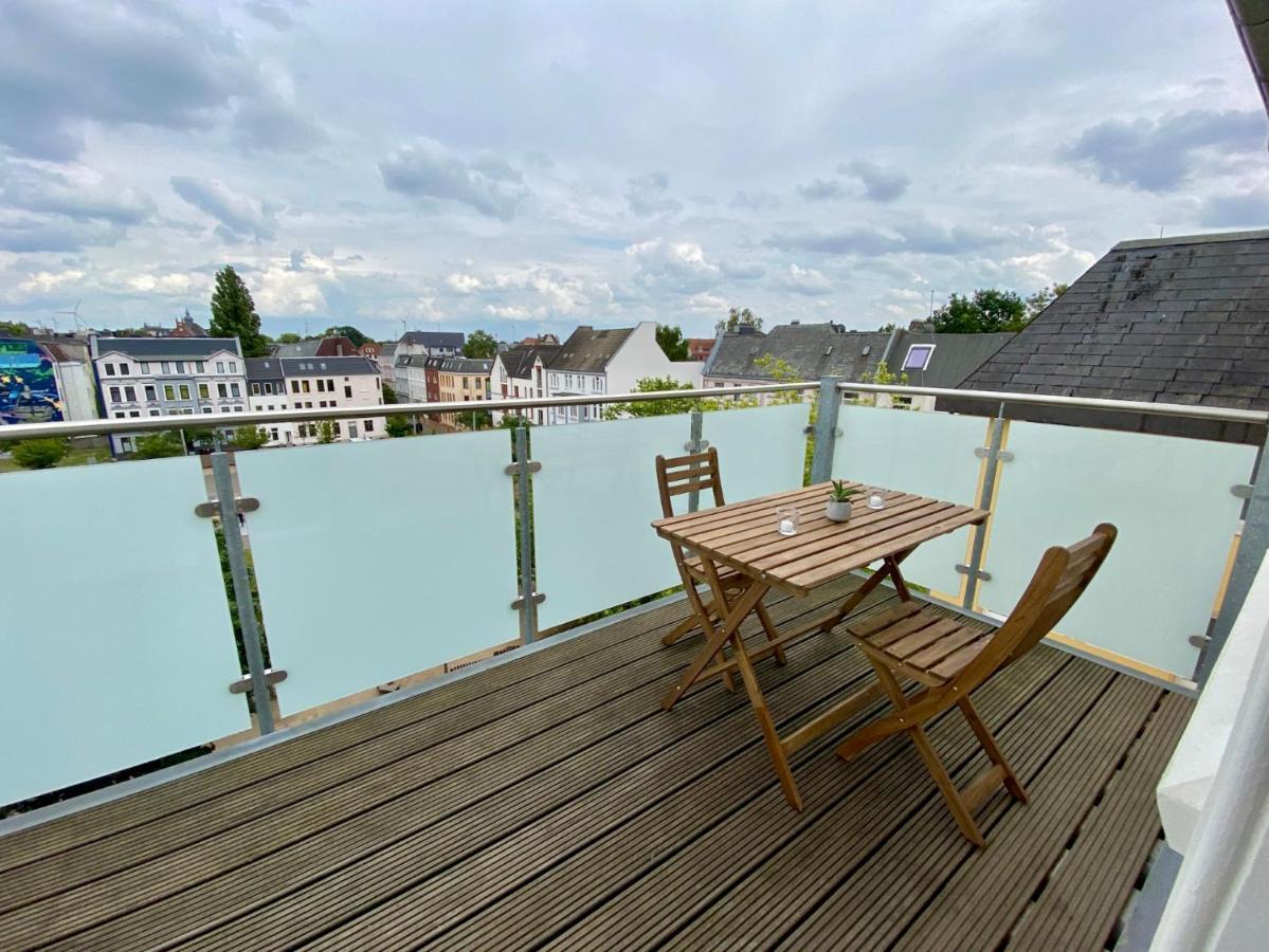 Woelkchen - Wohnung Mit Balkon, Holzdielen & Tv Bremerhaven Zewnętrze zdjęcie